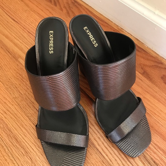 Black Metallic High Heels - Picture 2 of 6